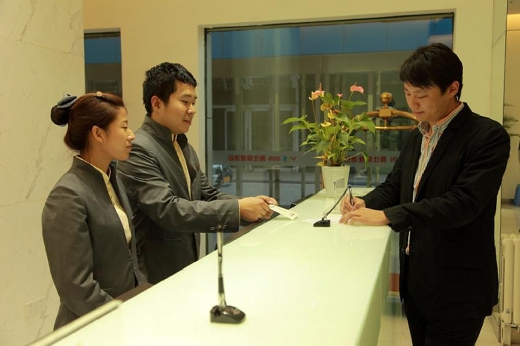 Shenyang Longemont Hotel - Yes Inn Exterior photo